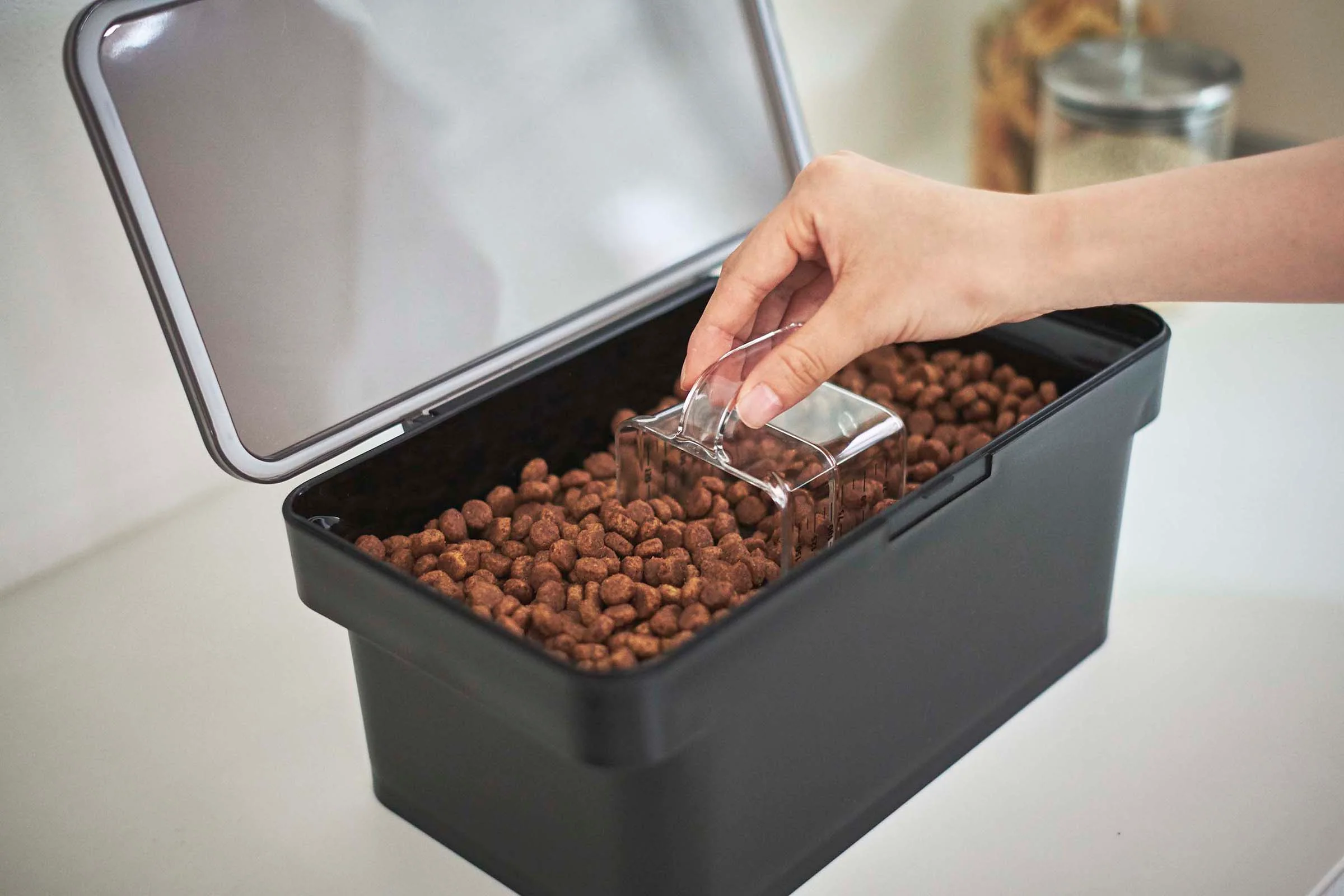 Airtight Pet Food Container - Three Sizes - Image 12