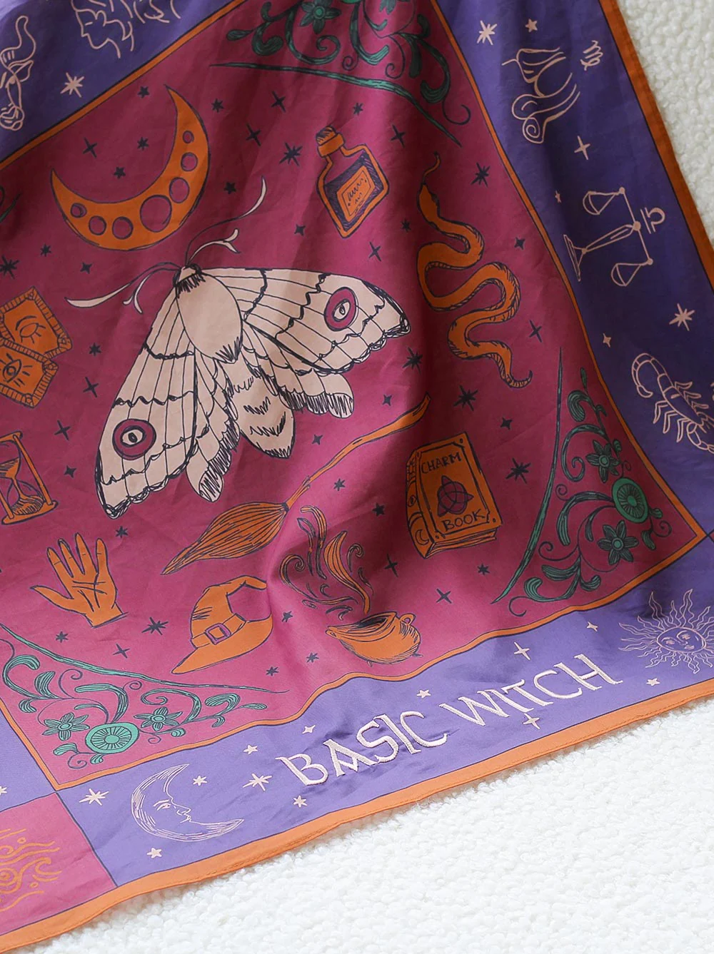 Basic Witch Bandana - Image 2