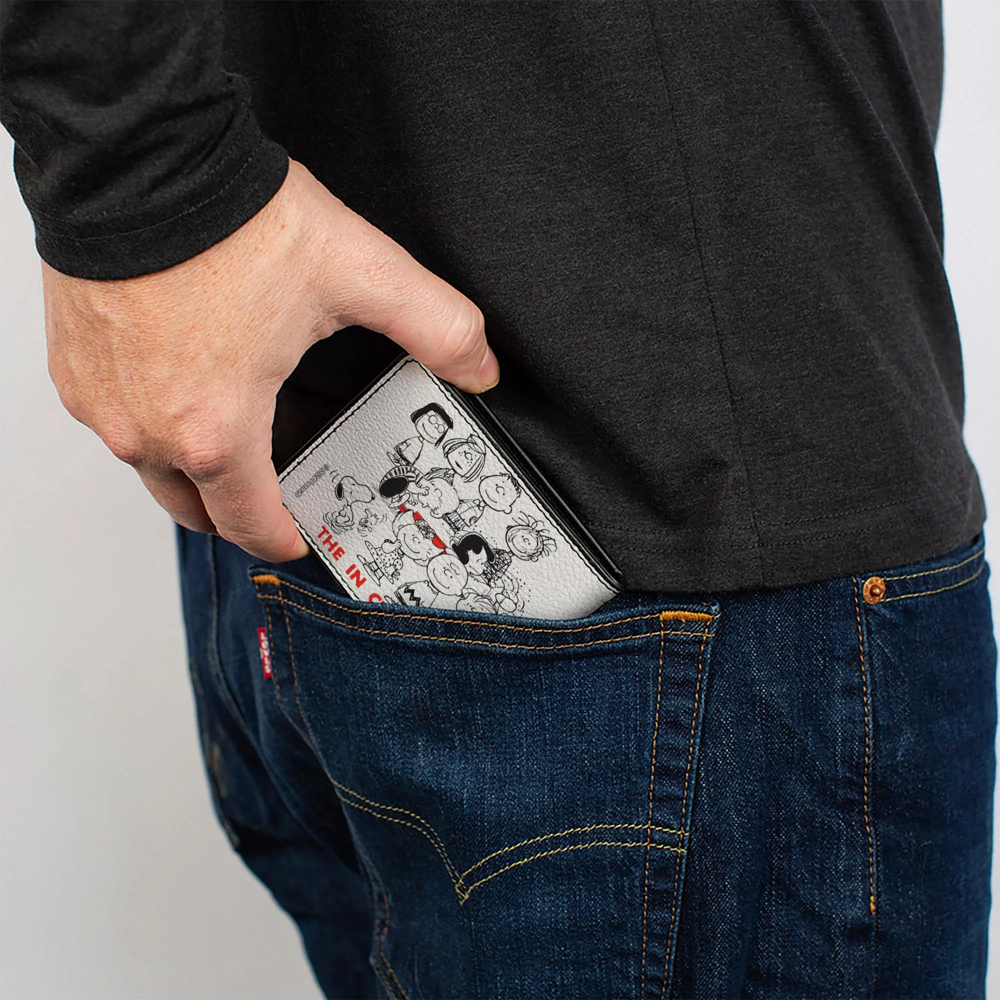 Bi-Fold Wallet - Peanuts Gang THE IN CROWD Group Pose White/Black/Red - Image 5