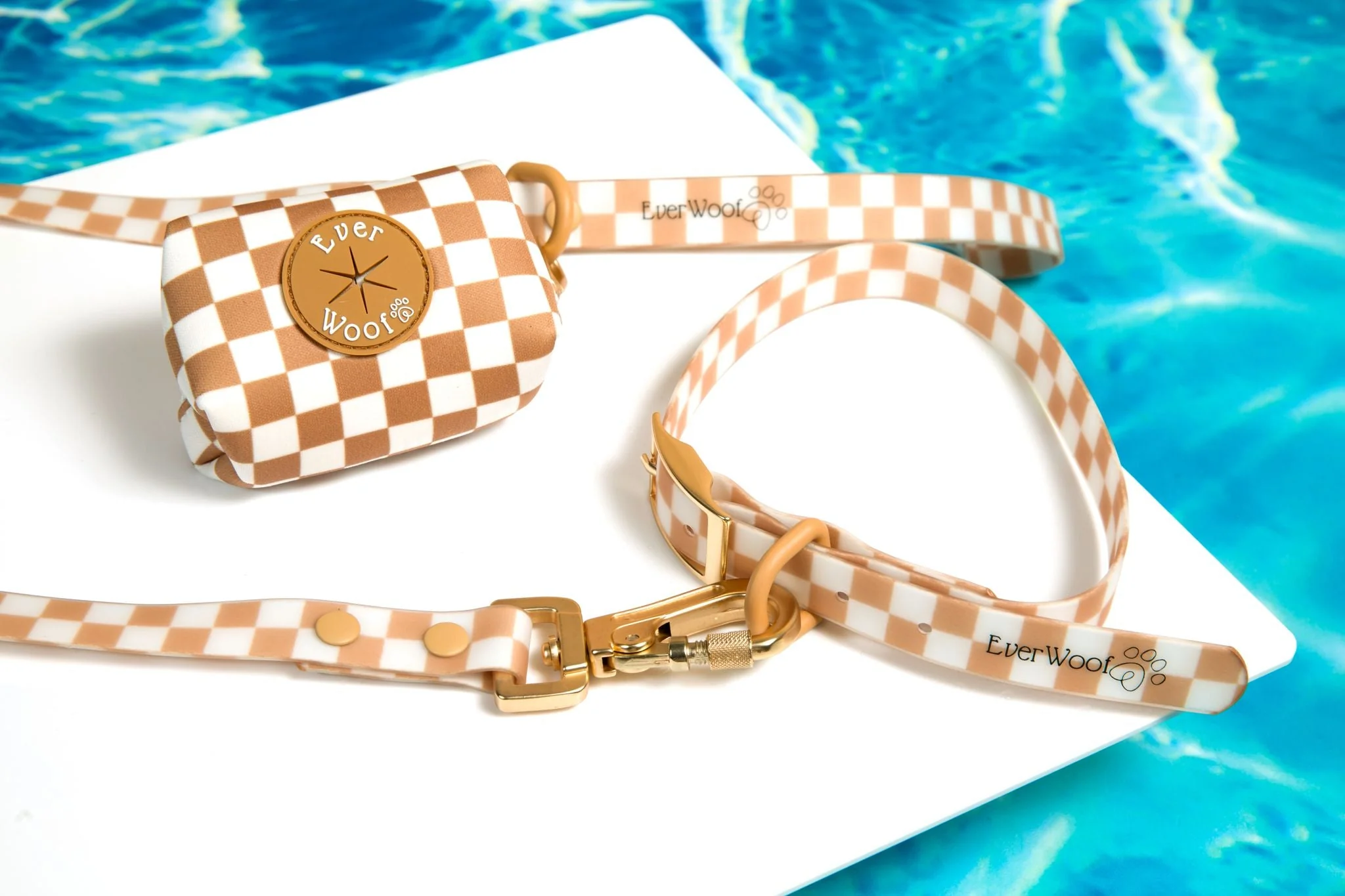Check Me Out Waterproof Leash - Image 4