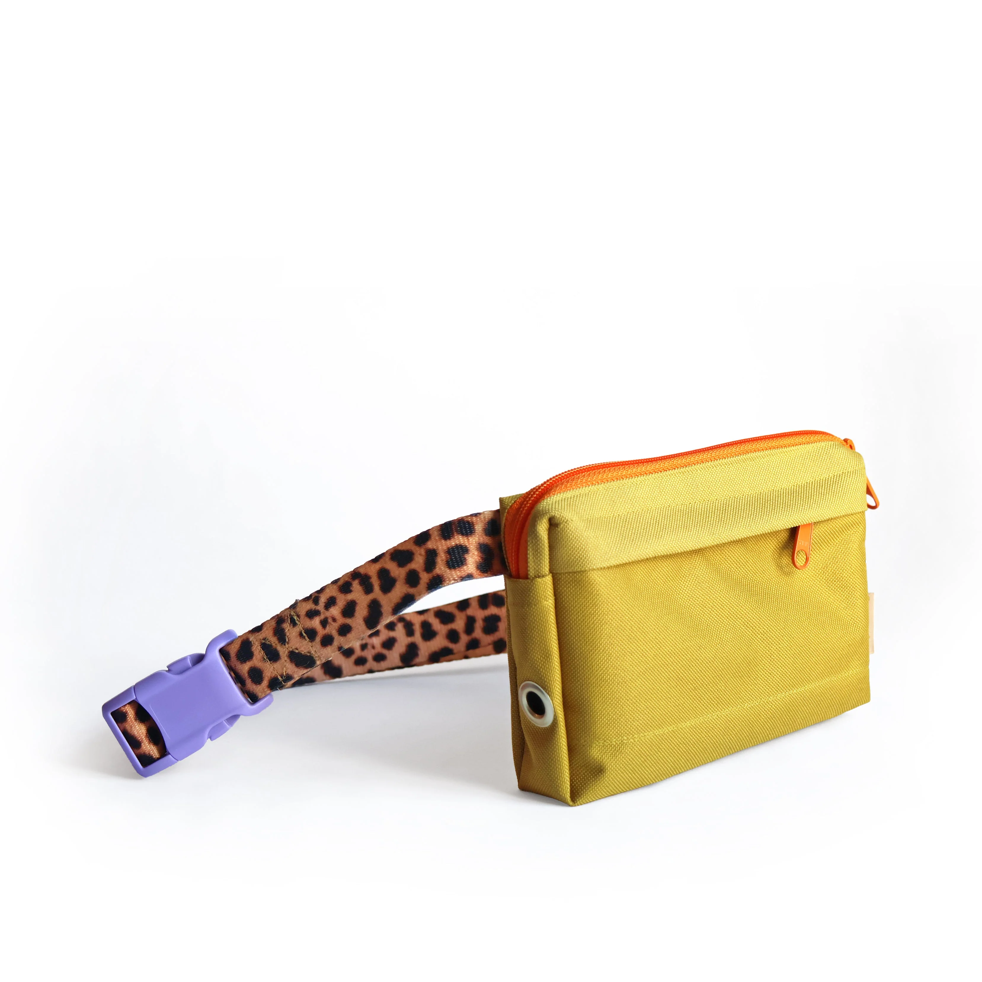dog walking fanny pack - Image 14