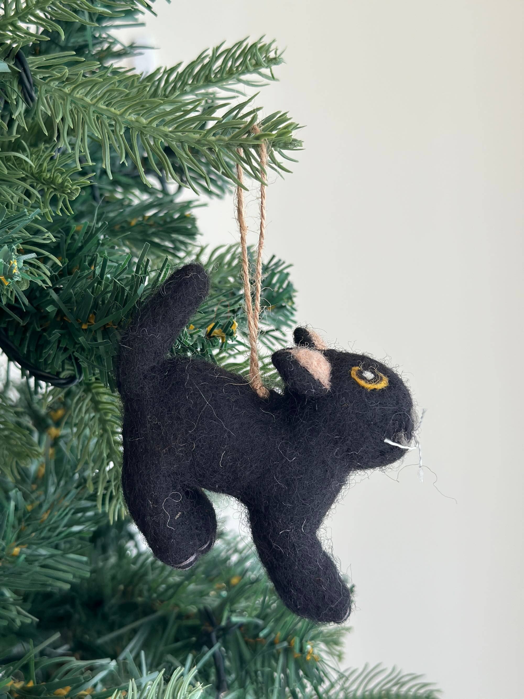 Felt Ornament - Playful Cat - Image 4