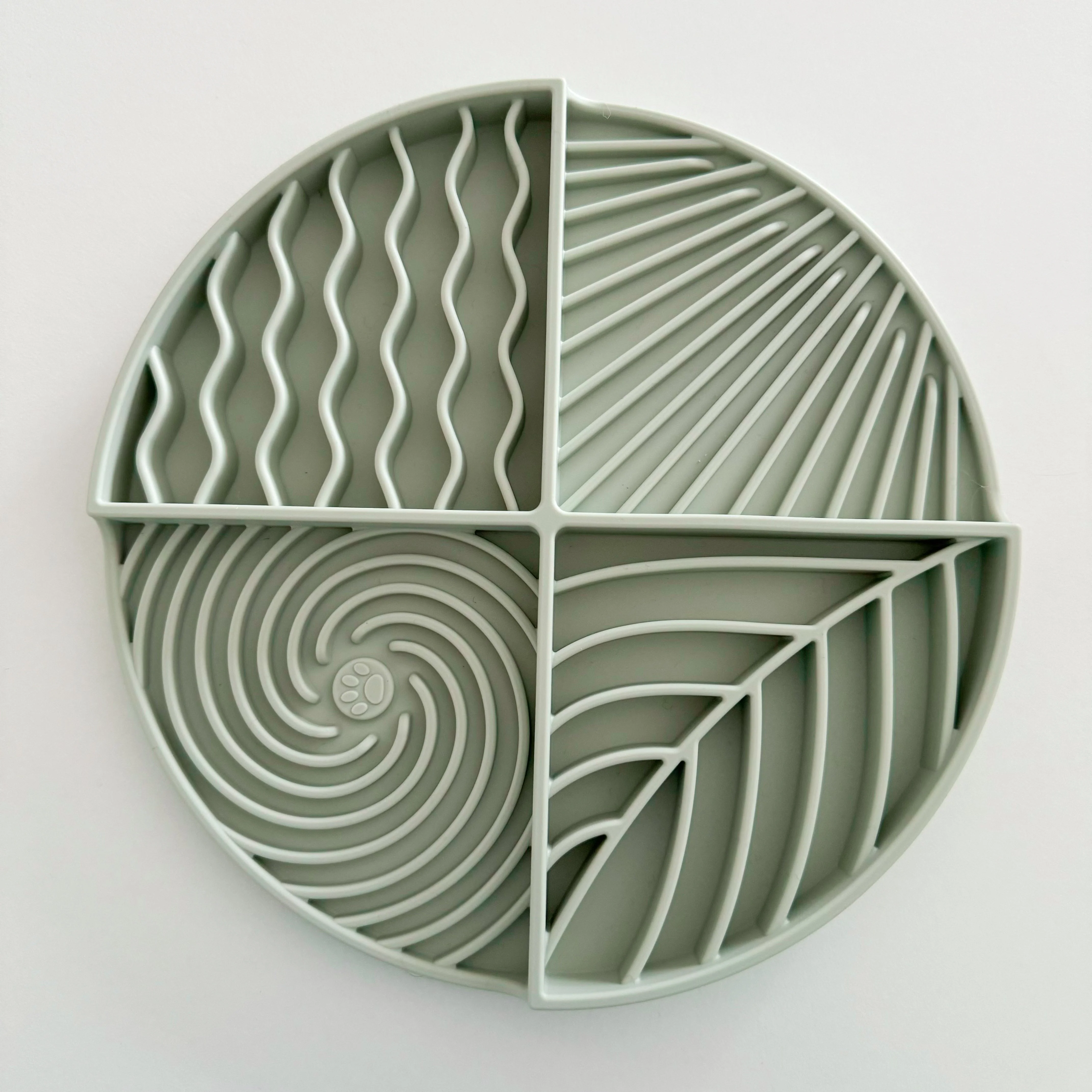 Lick Mat Circle - Image 3
