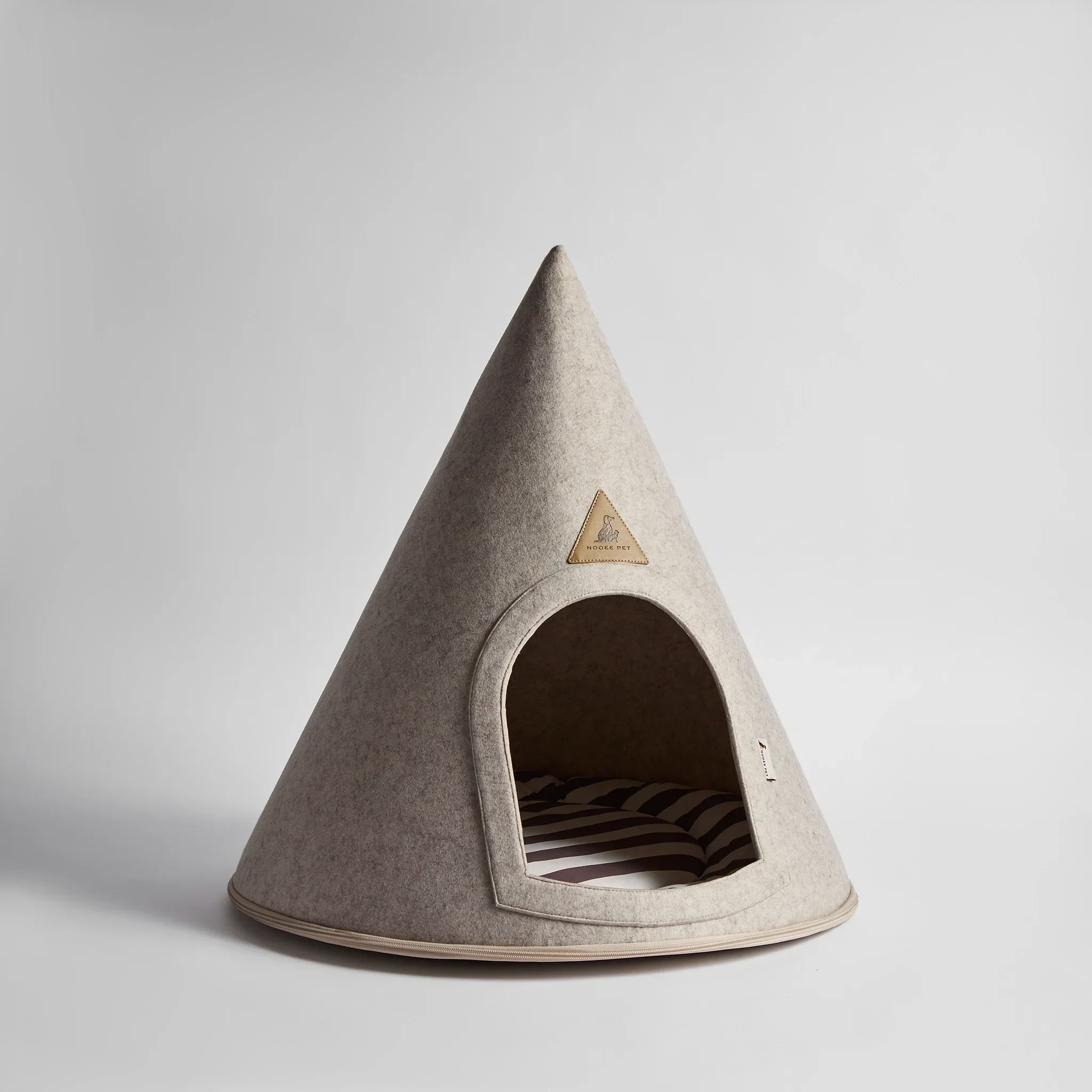 Nooee Pet Cave Lucy (M) – Cream/Brown - Image 3