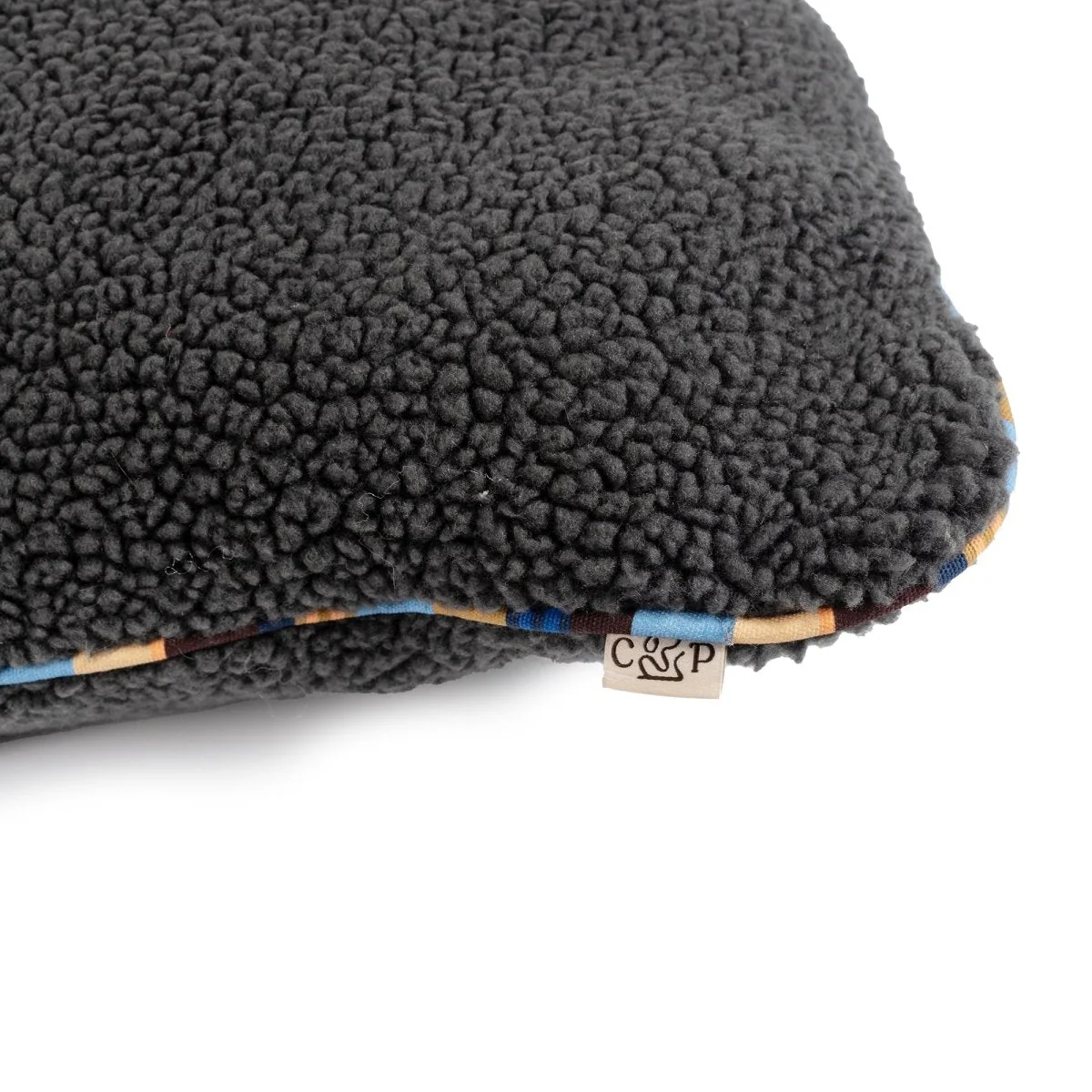 Orthopedic Foam Sherpa Pillow Bed - Image 4