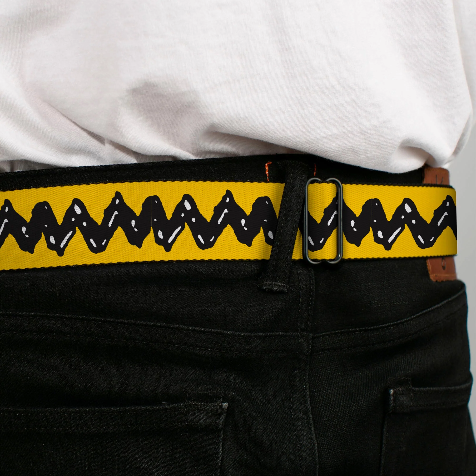 PEANUTS Title Logo Full Color Black/White Seatbelt Belt - Peanuts Charlie Brown Zig Zag Stripe Yellow/Black Webbing - Image 4