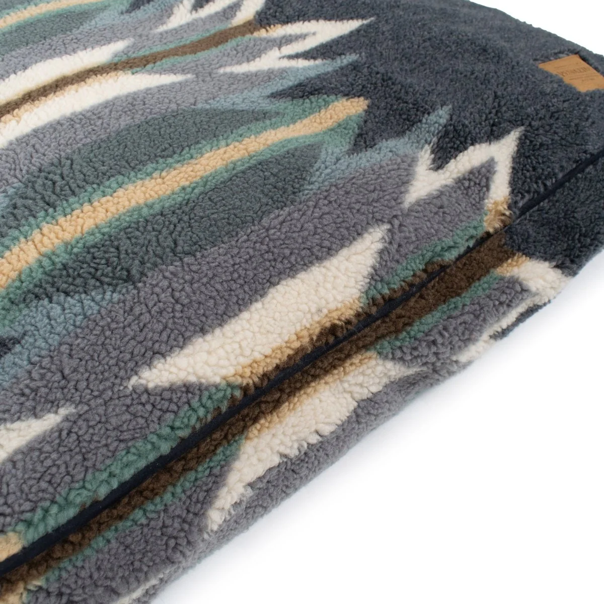 Pendleton Berber Pet Napper - Image 4