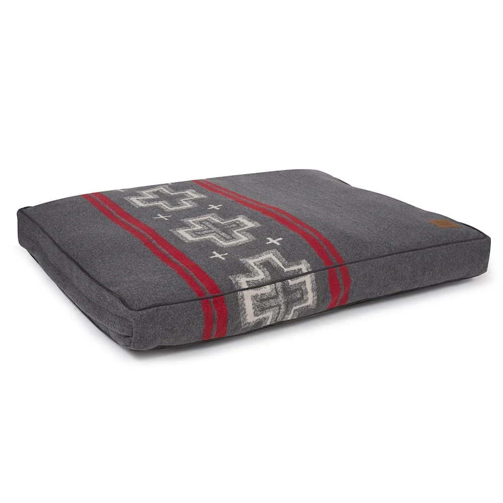 Pendleton Classic Pet Napper - Image 10
