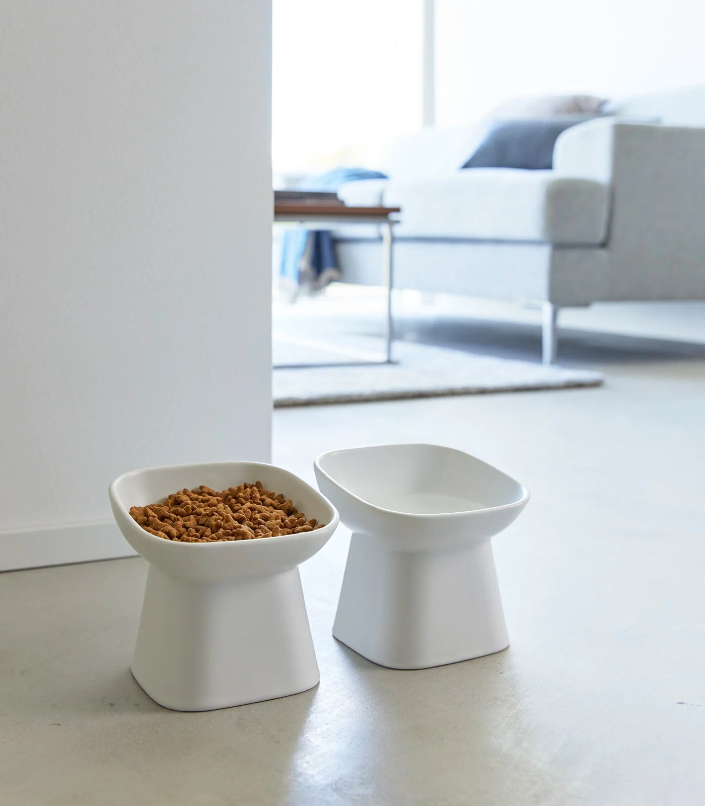 Tilted Pet Food Bowl - Image 5
