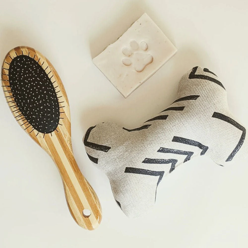 Tilley + Me Two-Sided Pet Brush – Bristle & Wire for Shedding & Detangling - Image 4