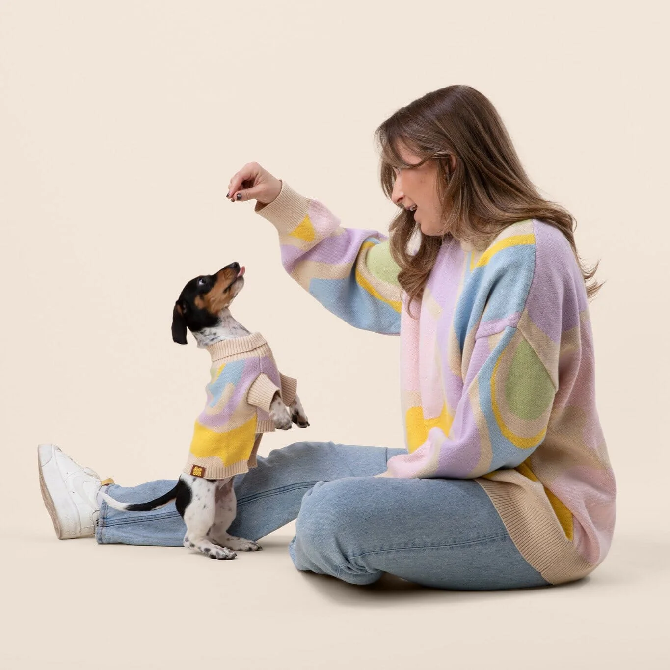 Wavy Knitted Dog Sweater - Image 9